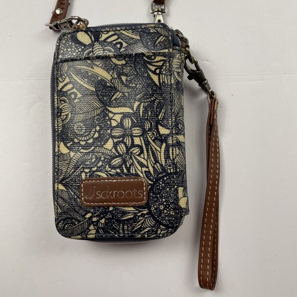 Sakroots Smartphone Wristlet Wallet Purse Crossbody Zip Around Card Slots - Picture 5 of 16